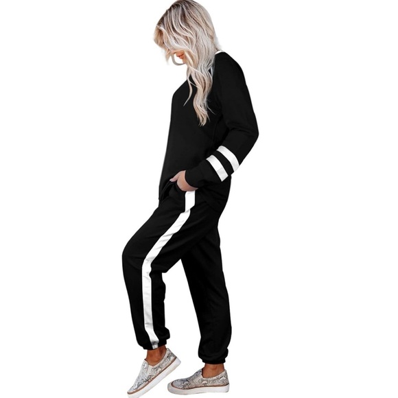 Pants - NEW! • 2 Piece Outfit Lightweight Sweatsuit • size Medium